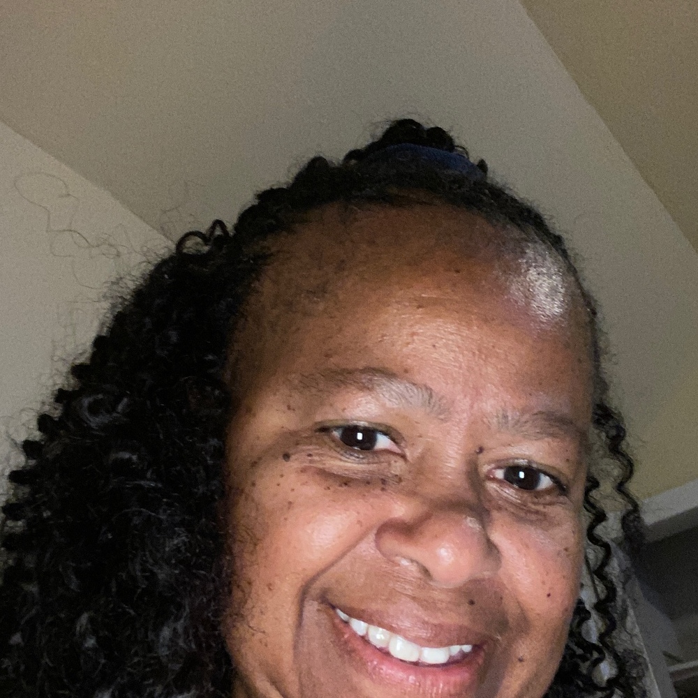 Meet your Posher, Candice
